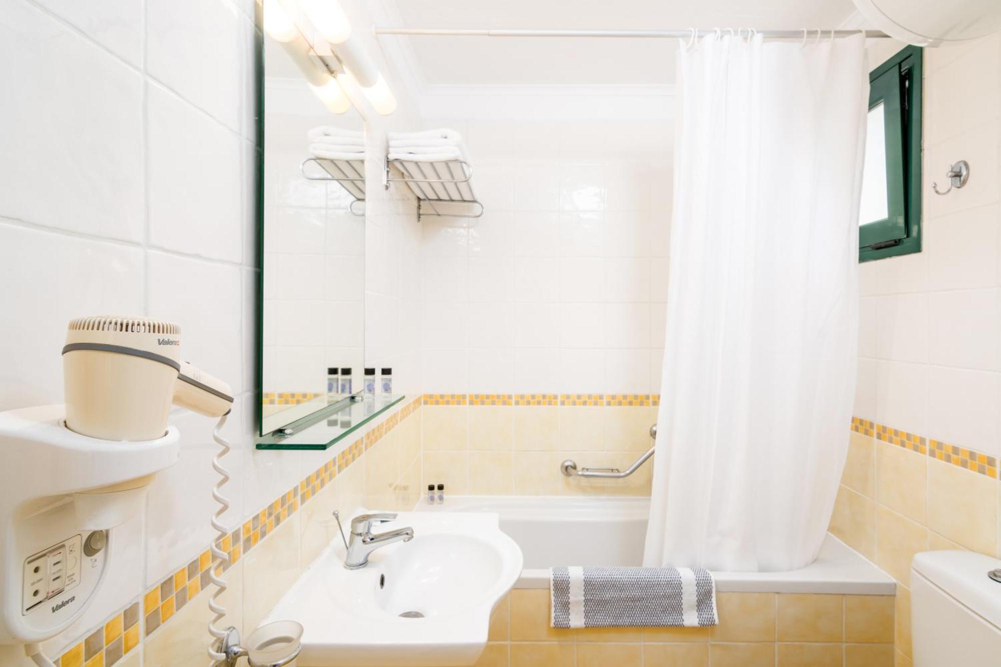 גאוביה Helion Resort מראה חיצוני תמונה
